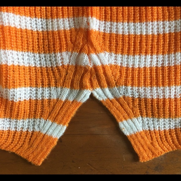 Beautiful bright Orange and White sweater. - Picture 4 of 6